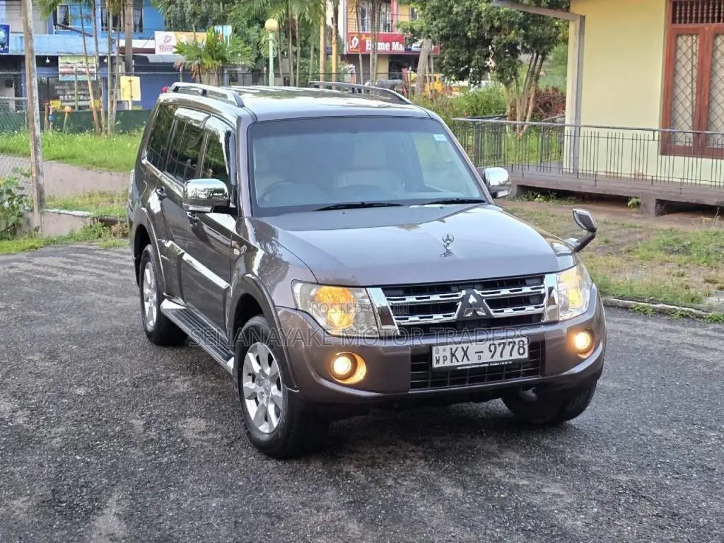 Mitsubishi Montero DI-D 2013 SUV (Used)