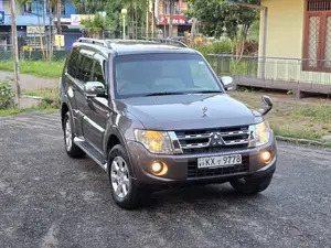 Mitsubishi Montero DI-D 2013 SUV (Used)