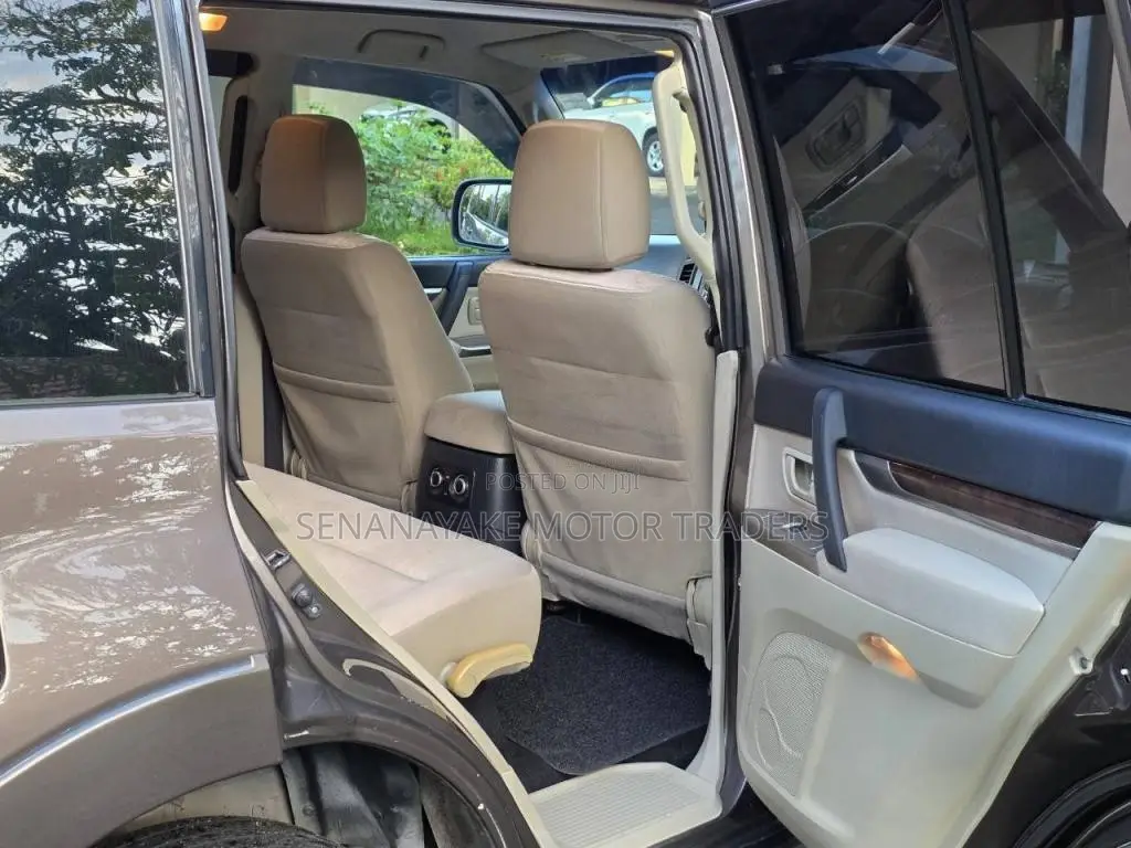 Mitsubishi Montero DI-D 2013 SUV (Used)