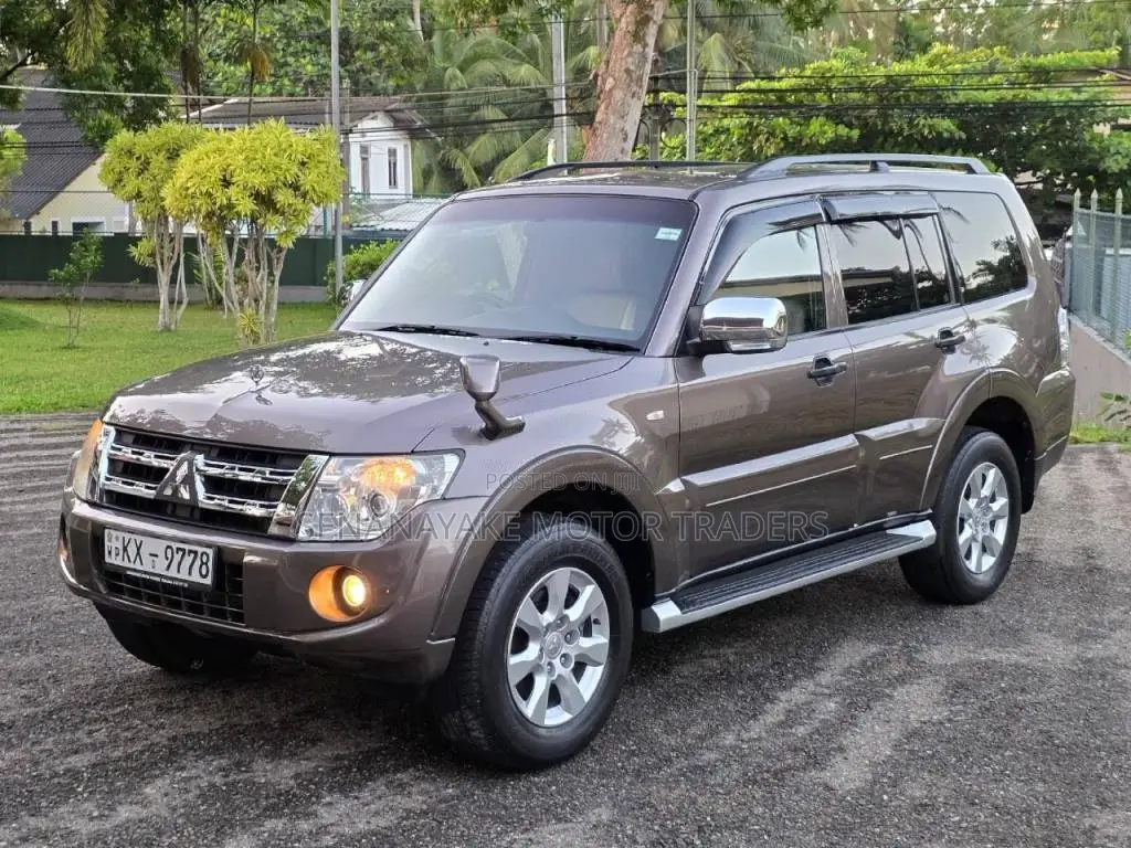 Mitsubishi Montero DI-D 2013 SUV (Used)