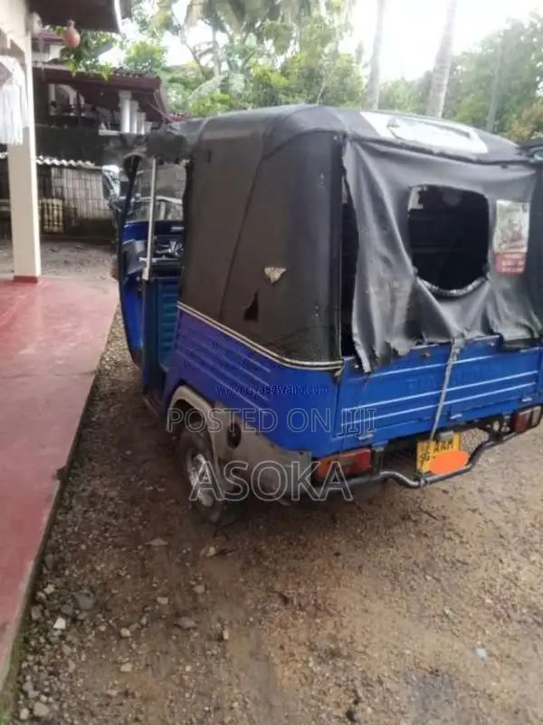 Piaggio Desel TApeWheel 2013 Three Wheel (Used)