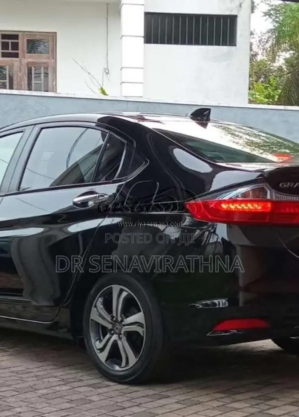 Honda Grace 2016 Car (Used)