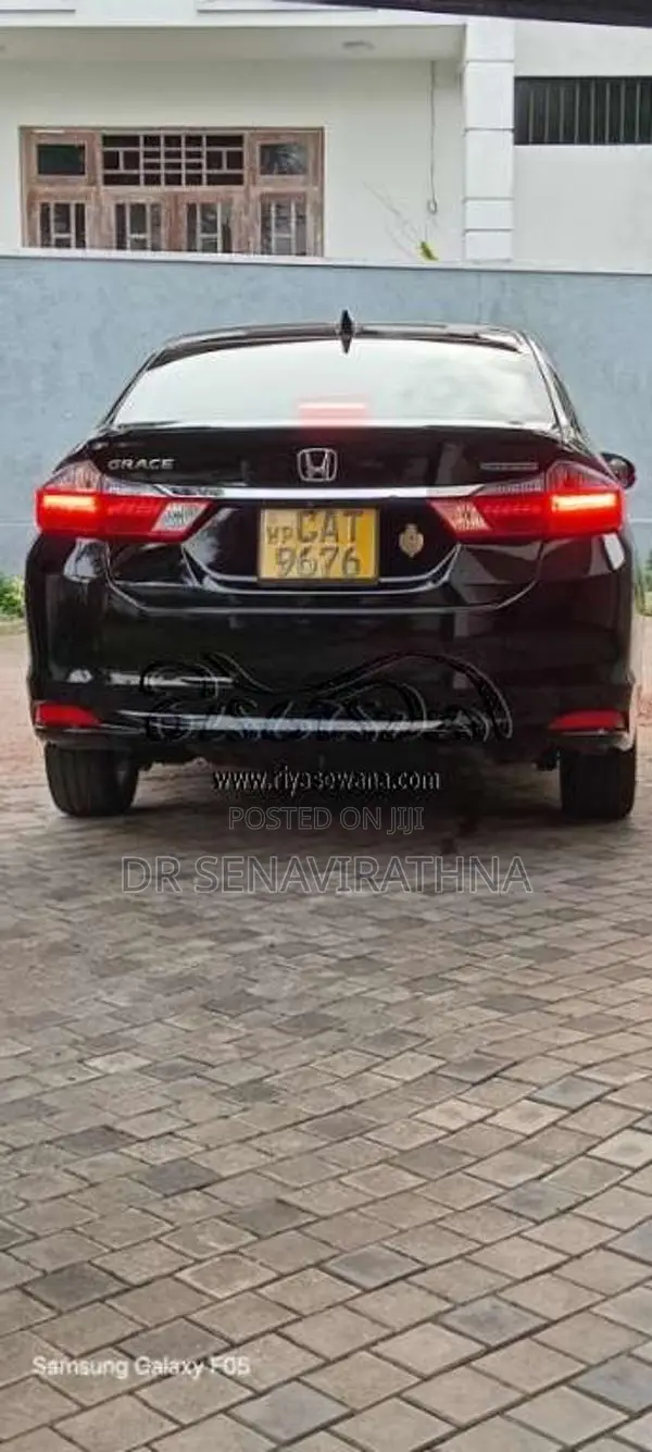 Honda Grace 2016 Car (Used)