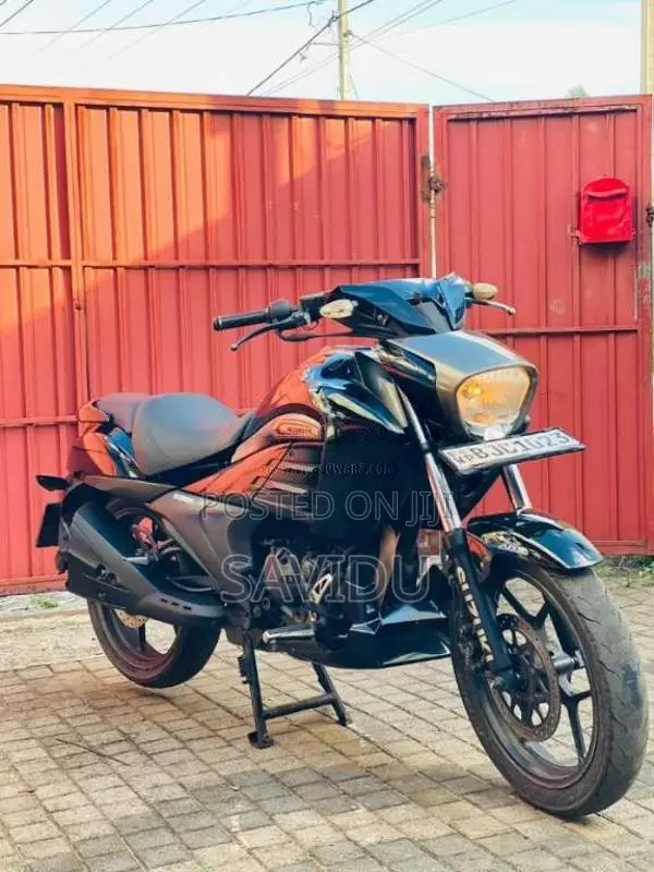 Suzuki Intruder 2021 Motorbike (Used)