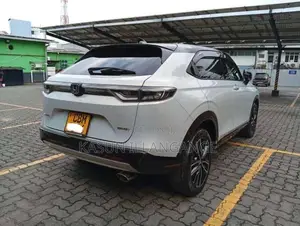 Honda Vezel Z Play 2023 SUV (Used)