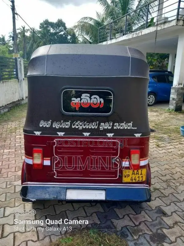 Bajaj 4 Stroke 2013 Three Wheel (Used)