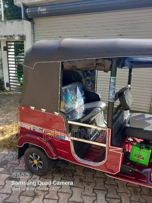Bajaj 4 Stroke 2013 Three Wheel (Used)