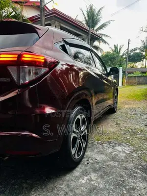Honda Vezel Z ORANGE 2014 SUV (Used)