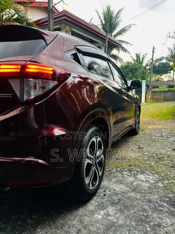 Honda Vezel Z ORANGE 2014 SUV (Used)