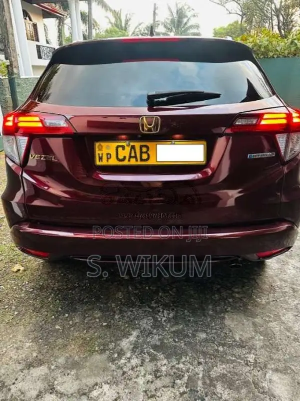 Honda Vezel Z ORANGE 2014 SUV (Used)