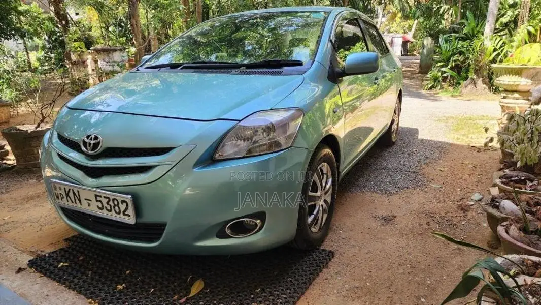 Toyota Belta 2007 Car (Used)