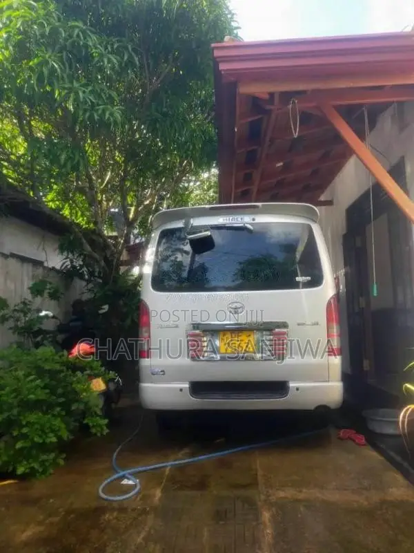 Toyota Kdh Super GL 2008 Van (Used)