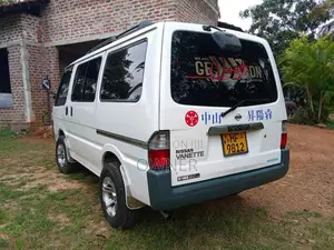 Mitsubishi SK82V 2000 Van (Used)