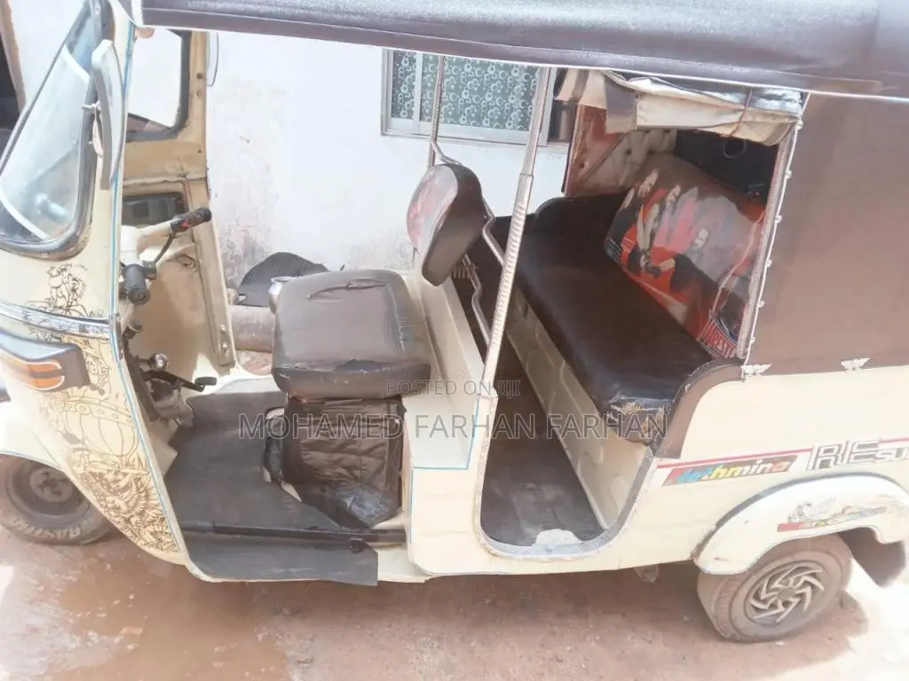 Bajaj 2 Stroke 1998 Three Wheel (Used)