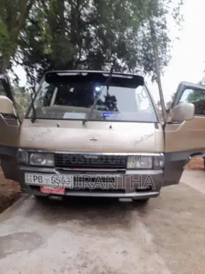 Nissan Caravan 1999 Van (Used)
