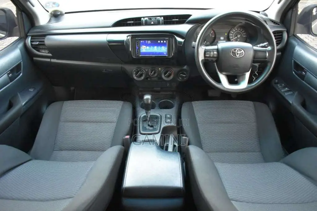 Toyota Hilux 2019 Pickup (Used)