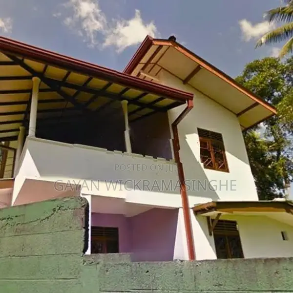 Large House for Sale in Biyagama
