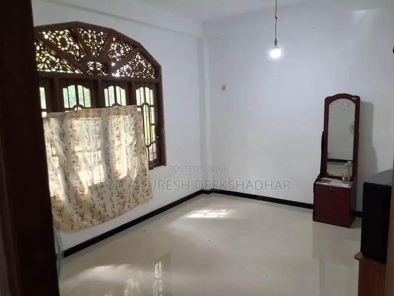 3 Bedroom House For Sale in Puwakpitiya
