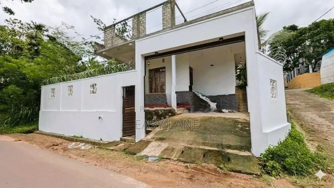 House for sale in ganemulla / SA 11417