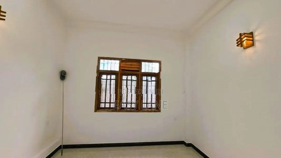 House for sale in ganemulla / SA 11417
