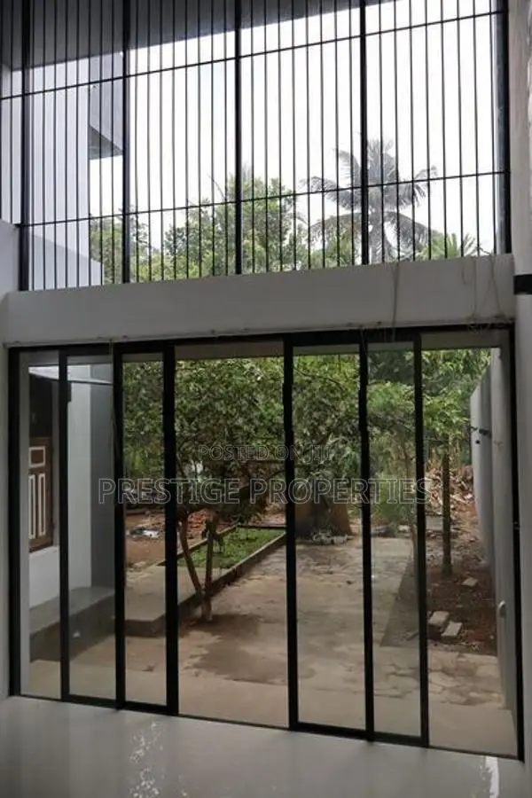 Office Space for rent in Boralasgamuwa- Commercial