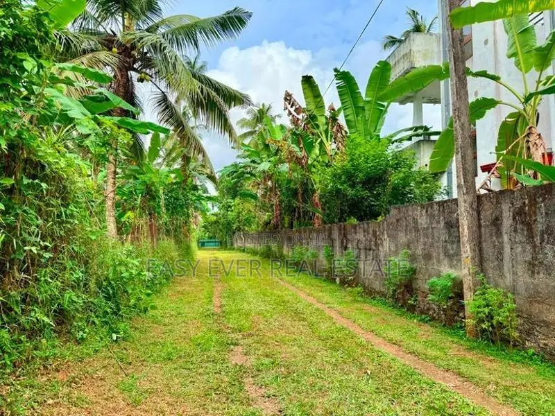Land for sale in kottawa / KK 15715