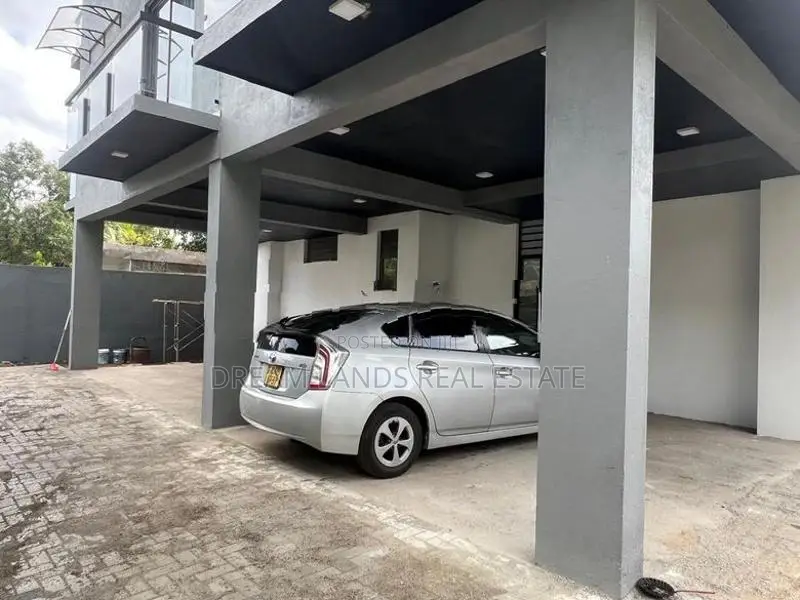 Newly built apartment for rent Talahena batharamulla