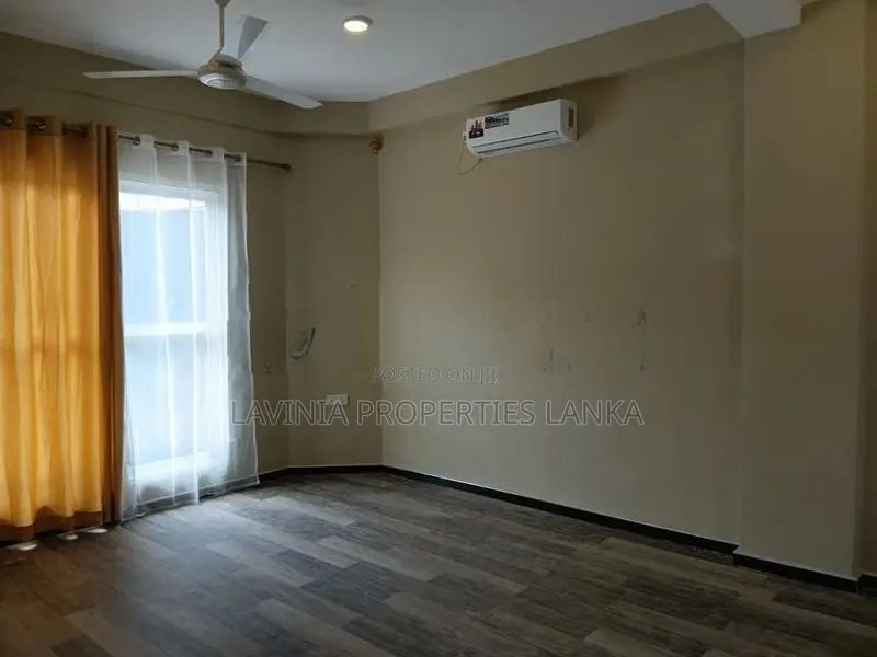 LUXURY 5-BEDROOM HOUSE FOR SALE IN JA ELA [ELK027H]