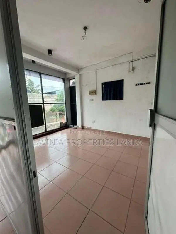 Commercial space for rent NUGEGODA IME012C
