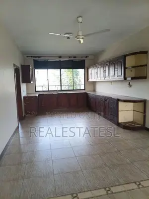 12 Bed 10000 Sqft House for rent at Dehiwela - Closer to Havelock city