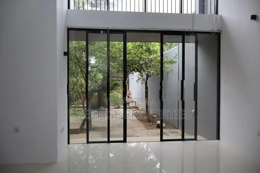 Boralasgamuwa Commercial space for rent - office