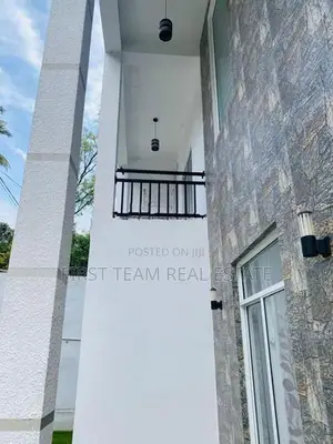Brand New Luxury House for Sale in Kundasale