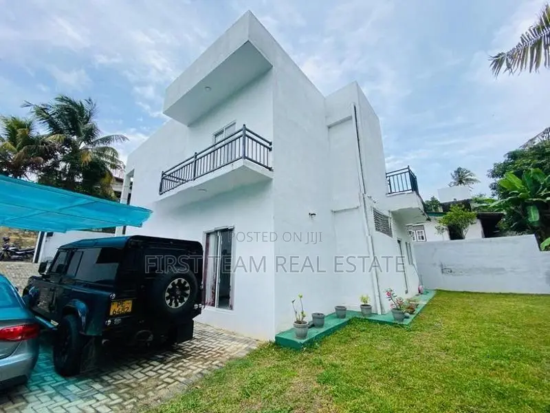 Brand New Luxury House for Sale in Kundasale