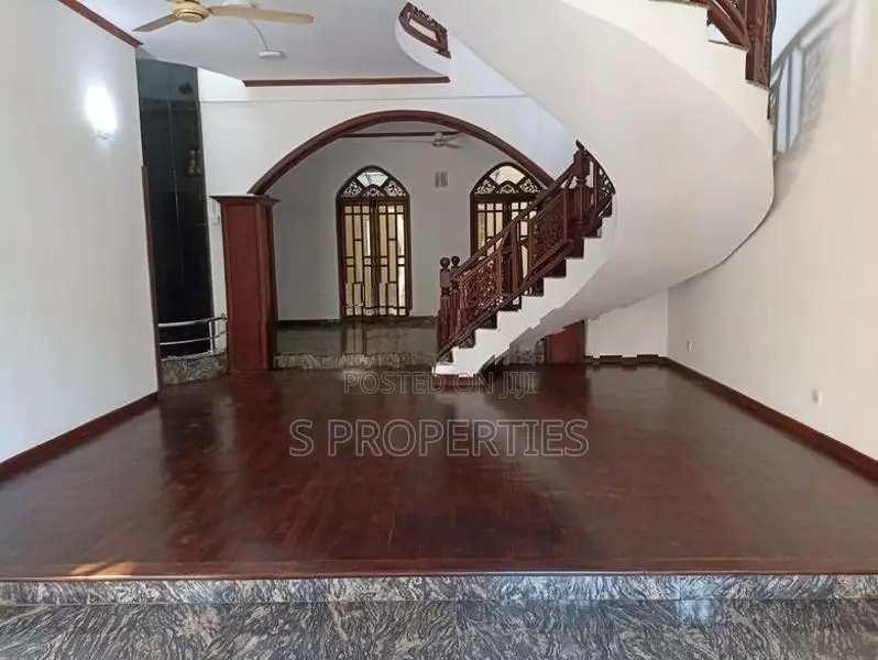 Modern house for rent in Dehiwela