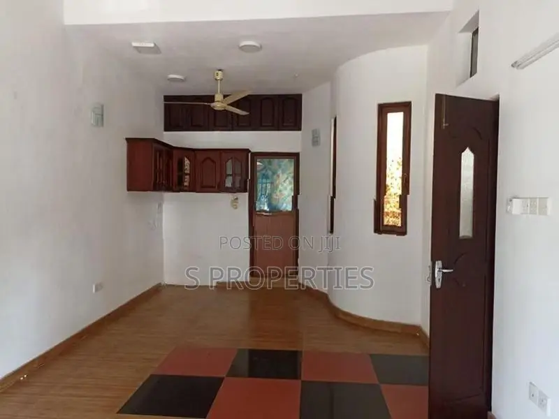Modern house for rent in Dehiwela