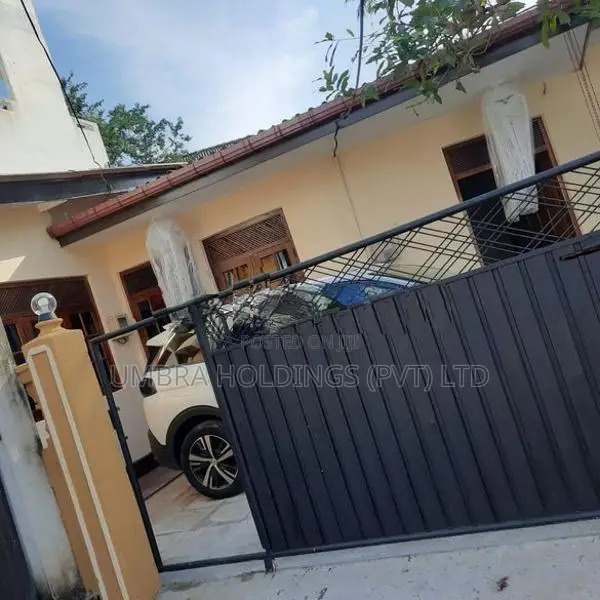 Land With a House For Sale In Mission Road Kotte - 4064U