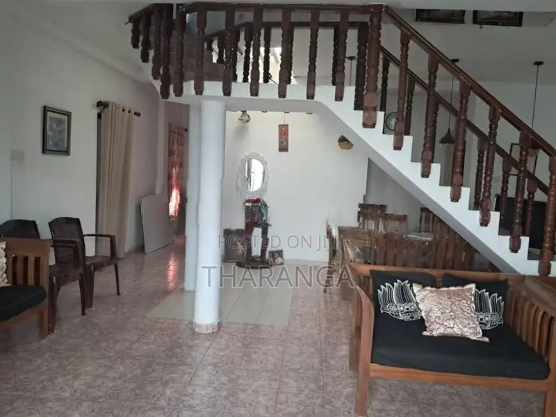 single house for sale in boralasgamuwa