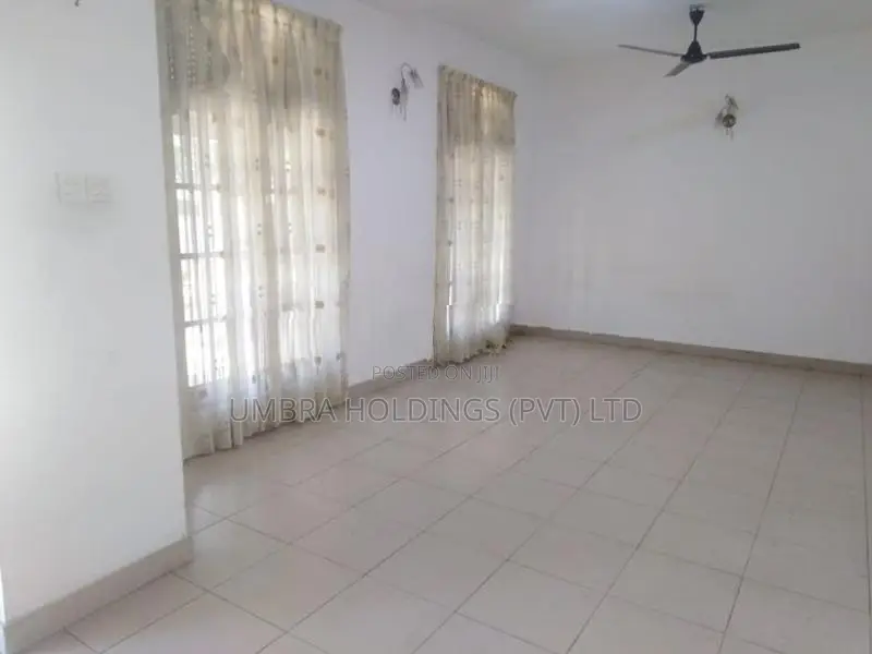 HOUSE/OFFICE FOR RENT IN BATTARAMULLA - 1607U