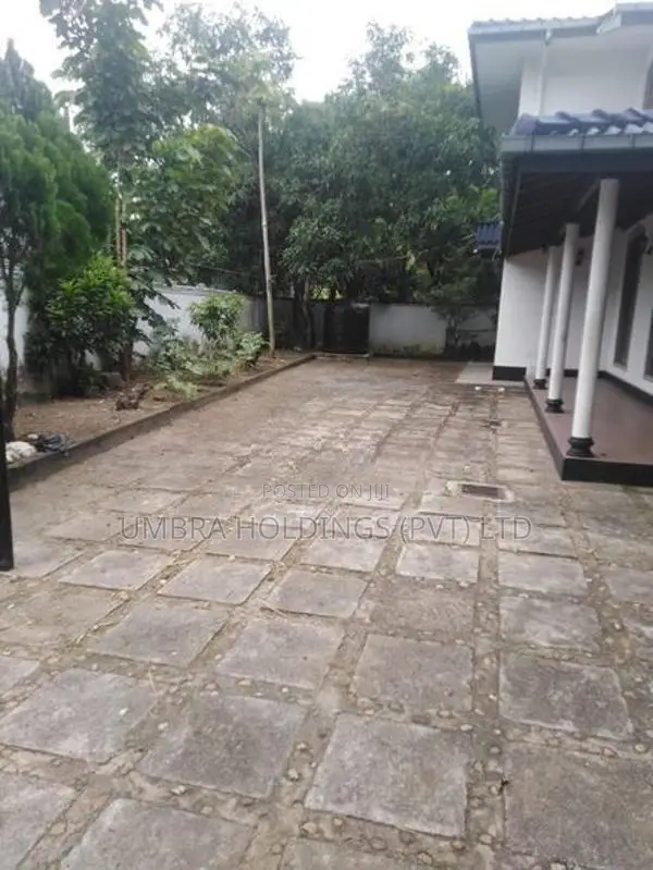 HOUSE/OFFICE FOR RENT IN BATTARAMULLA - 1607U