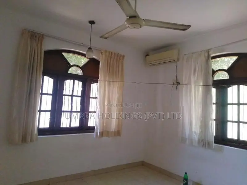 HOUSE/OFFICE FOR RENT IN BATTARAMULLA - 1607U