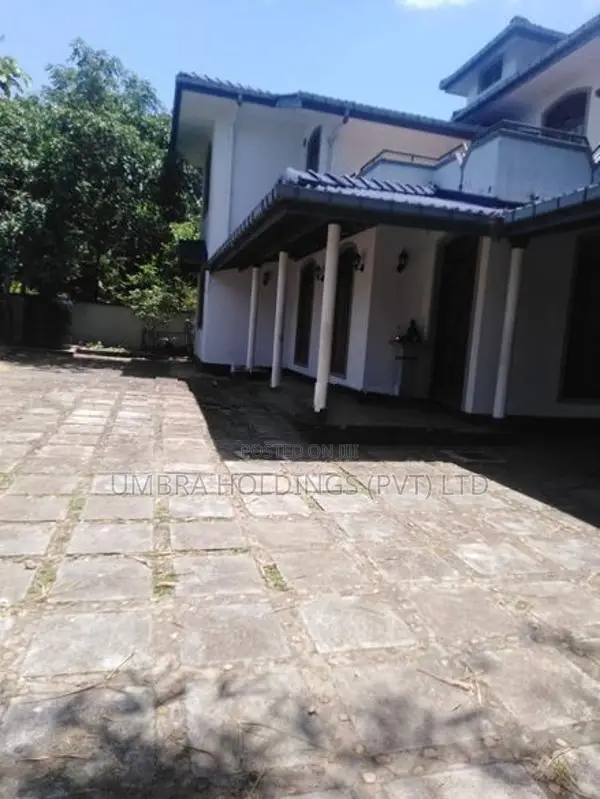 HOUSE/OFFICE FOR RENT IN BATTARAMULLA - 1607U
