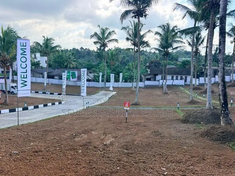 නිදහස් පරිසරයක ඔබගේ සිහින නිවහන තනන්න