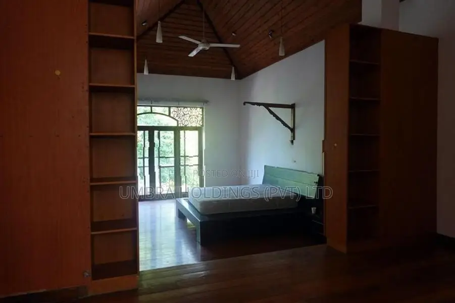 Luxury House for Rent in Nugegoda - 4012U