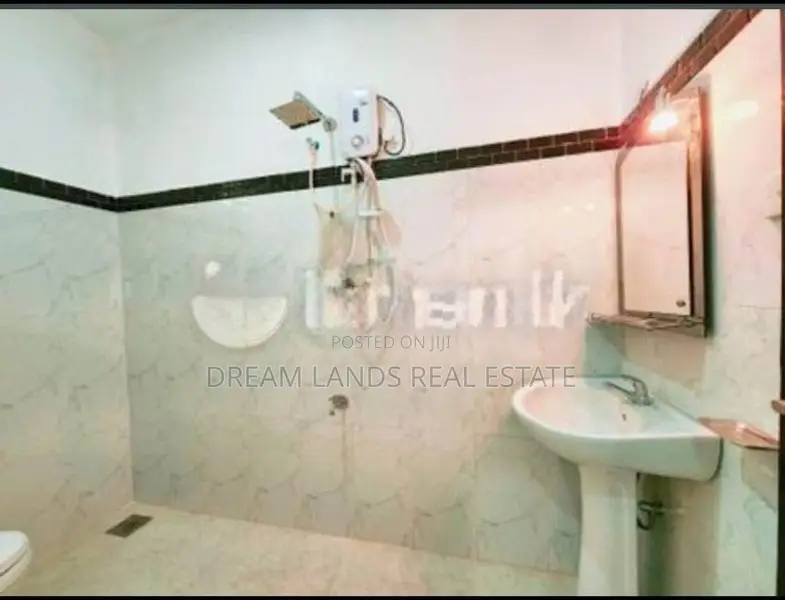 5BED HOUSE FOR SALE IN BANDARAGAMA (SP1296)
