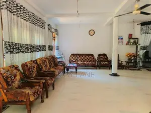 සුන්දර ඇළ පාරකට මැදිව අක්කර 2.5 ක ඉඩම හා දෙමහල් නිවසක් / SA 12827