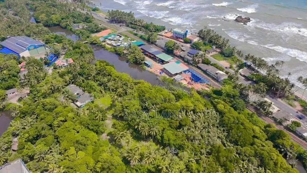 🌊පයාගල Beach Side Wive එකක් සමග පර්චස් 171 / CA 14520