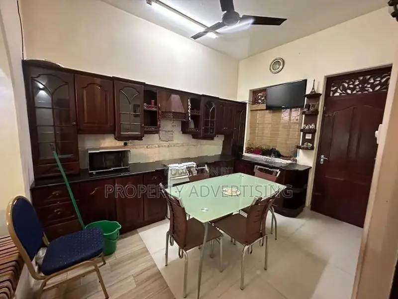 Furnished 5 BR house for rent in dehiwala