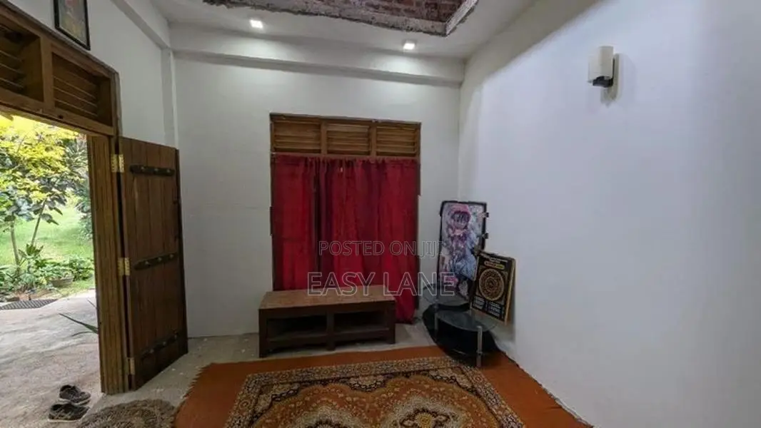 🏡🌟 වරකාපොළ නගරයෙන් දෙමහල් නිවසක් / SA 15368
