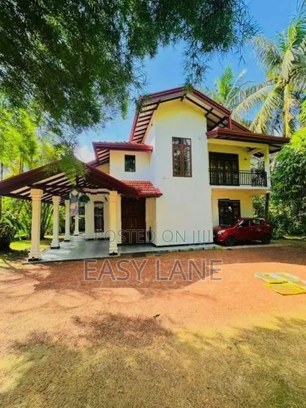 House for sale in pasyala / SA 14018