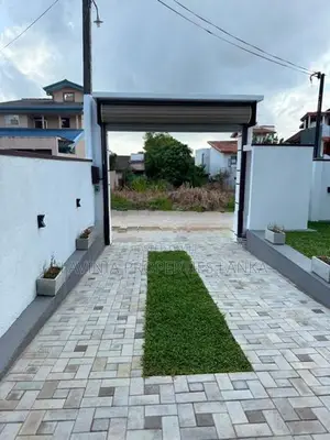HOUSE FOR SALE AT PILIYANDALA THA 80H